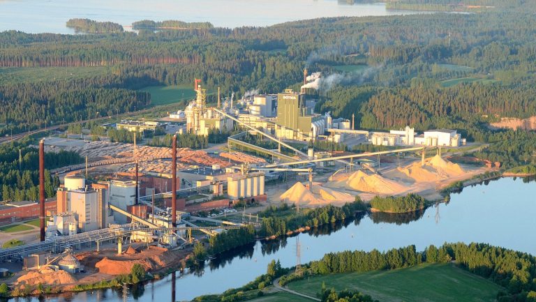 Biotehdaspäätöstä odotellessa