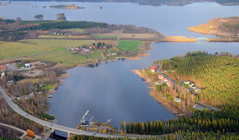 Purettavan sellutehtaan kuulumisia ja vähän muutakin…