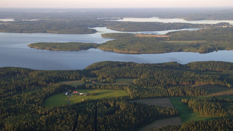 Pihkurin ympärilennon loppuosa, Jurvansalosta Pasalaan