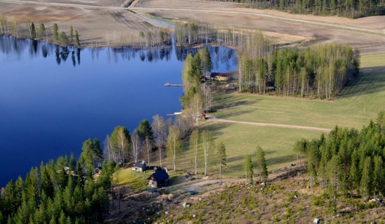 Koliman länsirannikolta Närhilän kautta Neiturille, keväällä 2016.