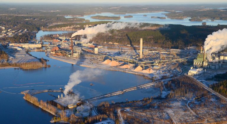 Biotuotetehtaan rakennelmat alkaa hahmottua